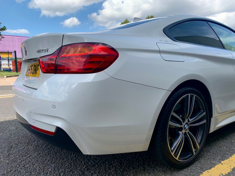 BMW 4 SERIES