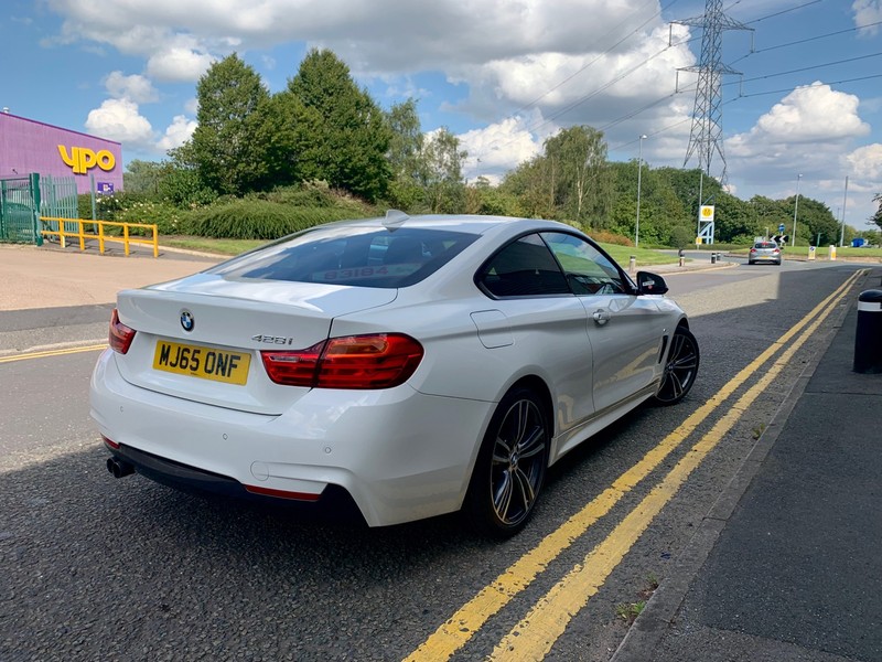 BMW 4 SERIES