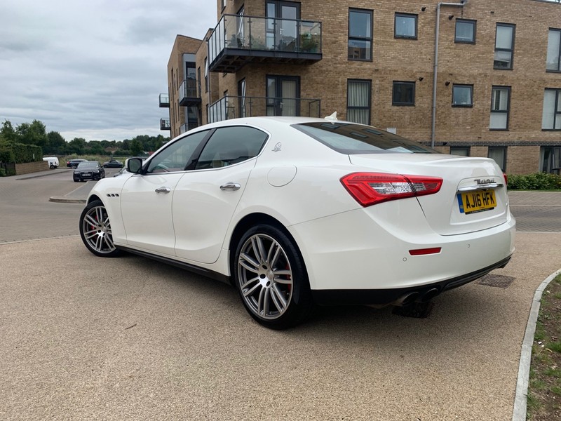 MASERATI GHIBLI