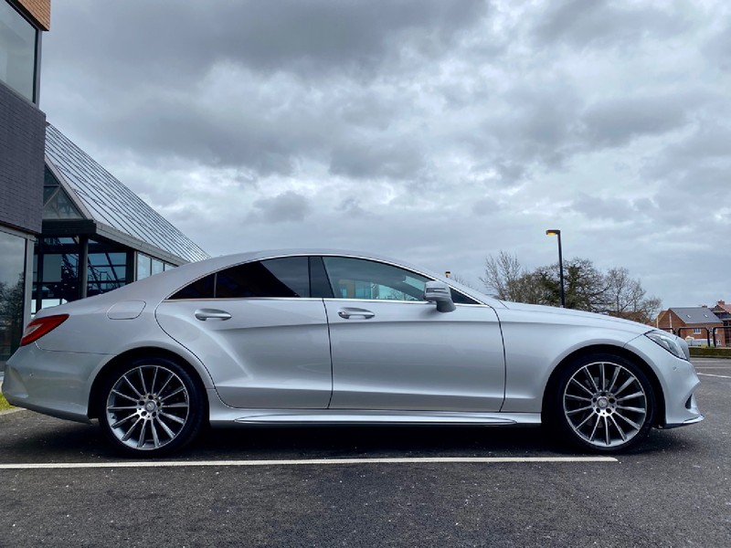 MERCEDES-BENZ CLS