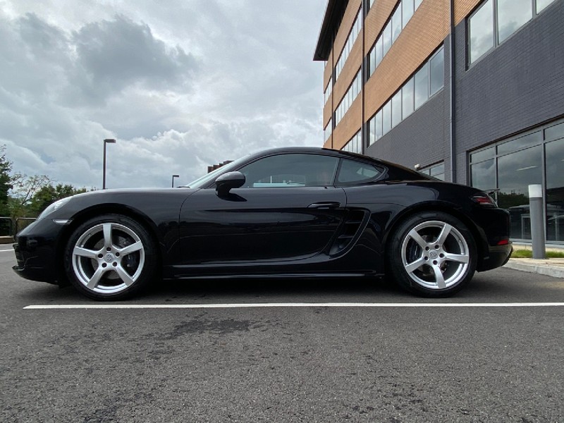 PORSCHE CAYMAN