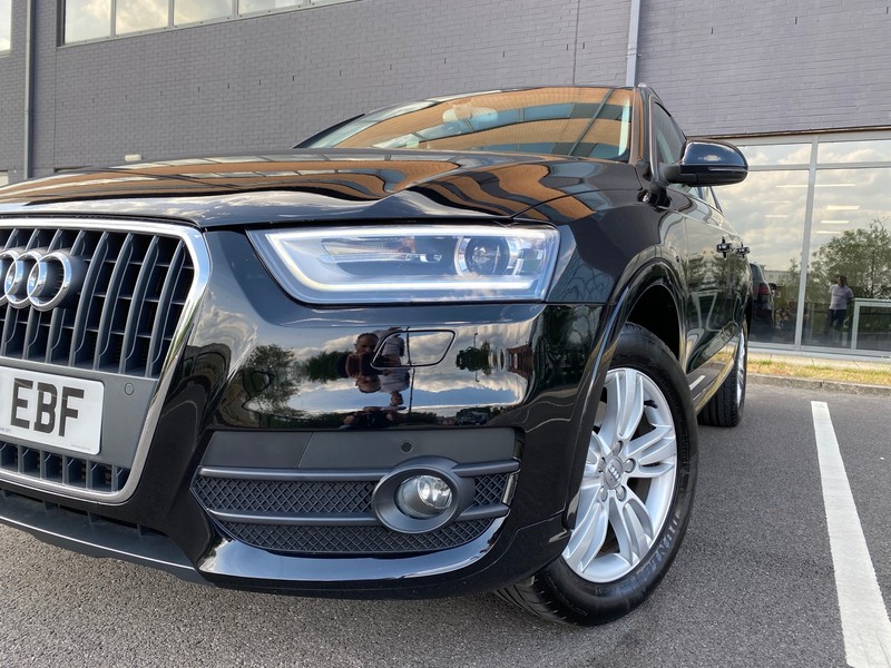 AUDI Q3