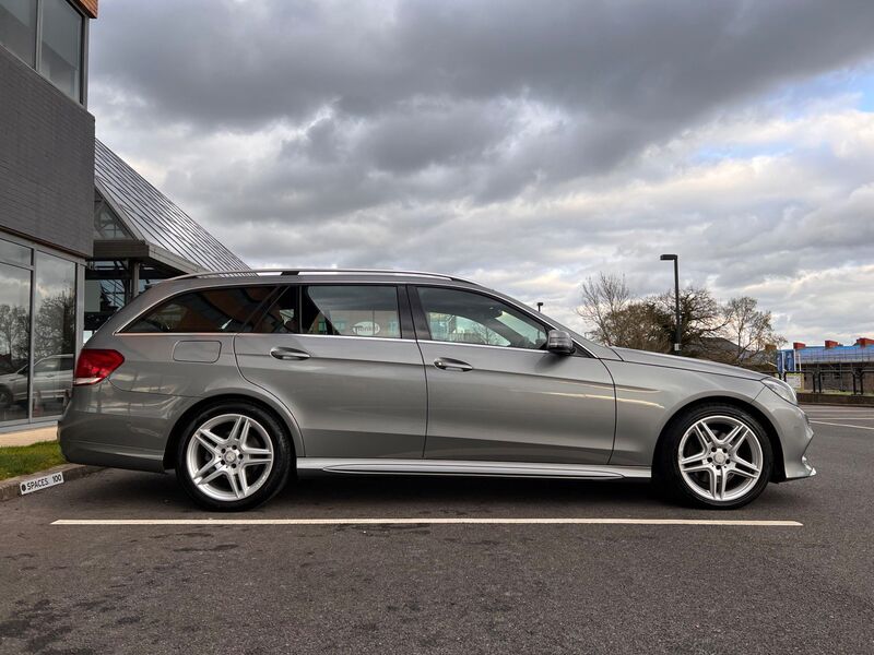 MERCEDES-BENZ E CLASS