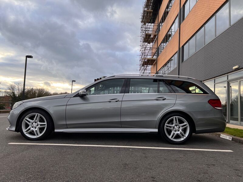 MERCEDES-BENZ E CLASS