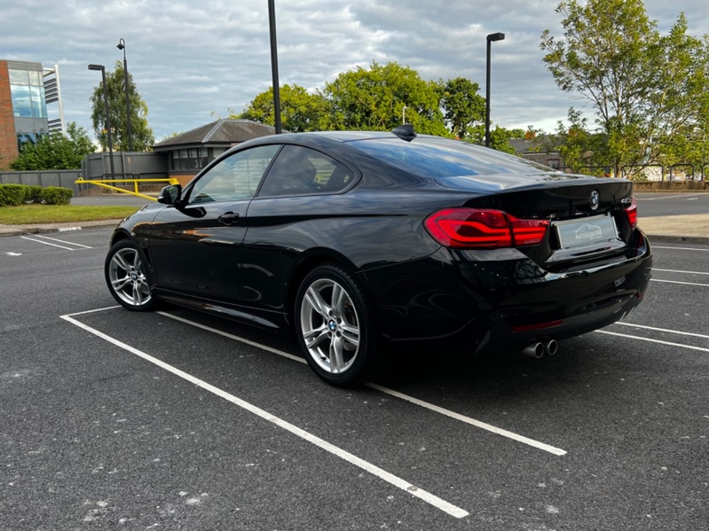 BMW 4 SERIES