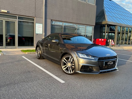 AUDI TT TFSI S LINE