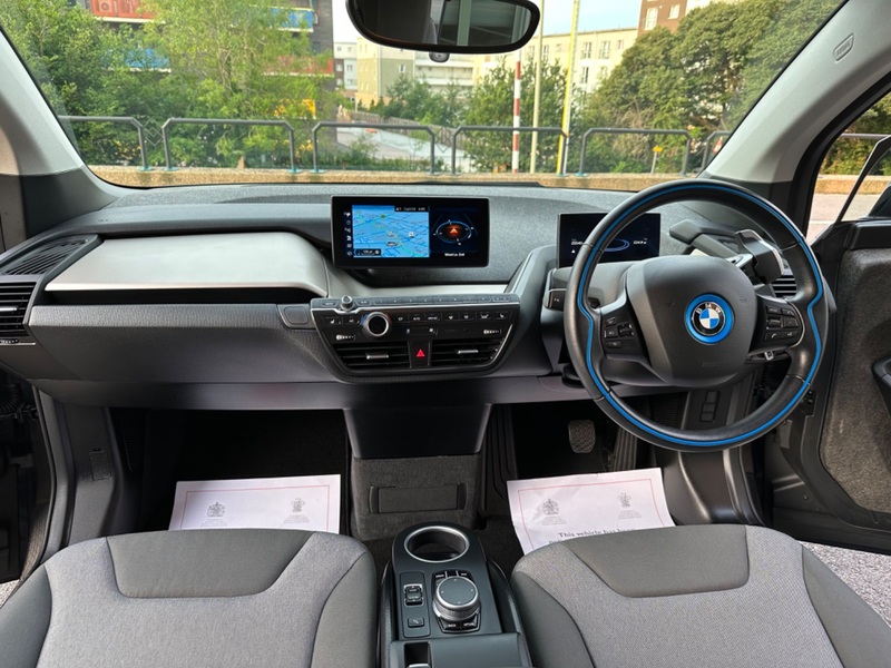 BMW I3