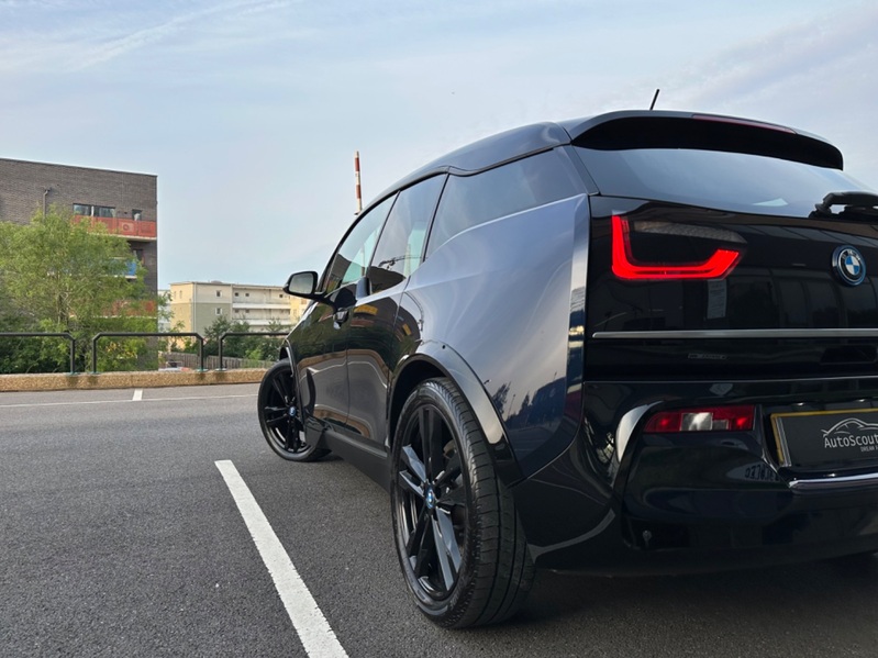 BMW I3