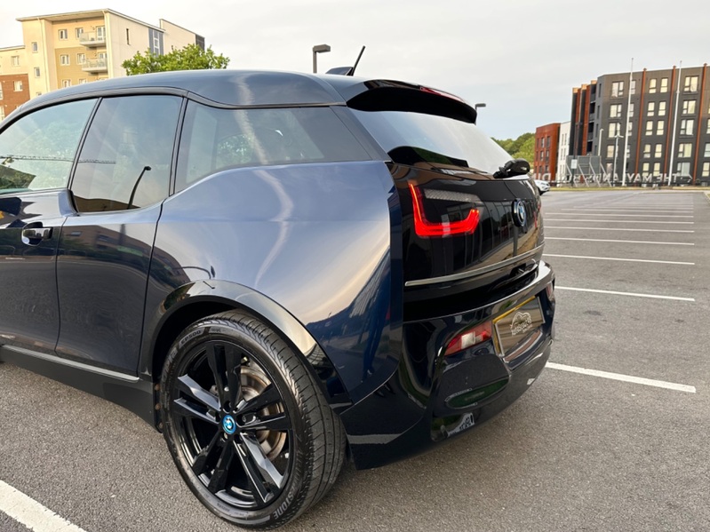 BMW I3