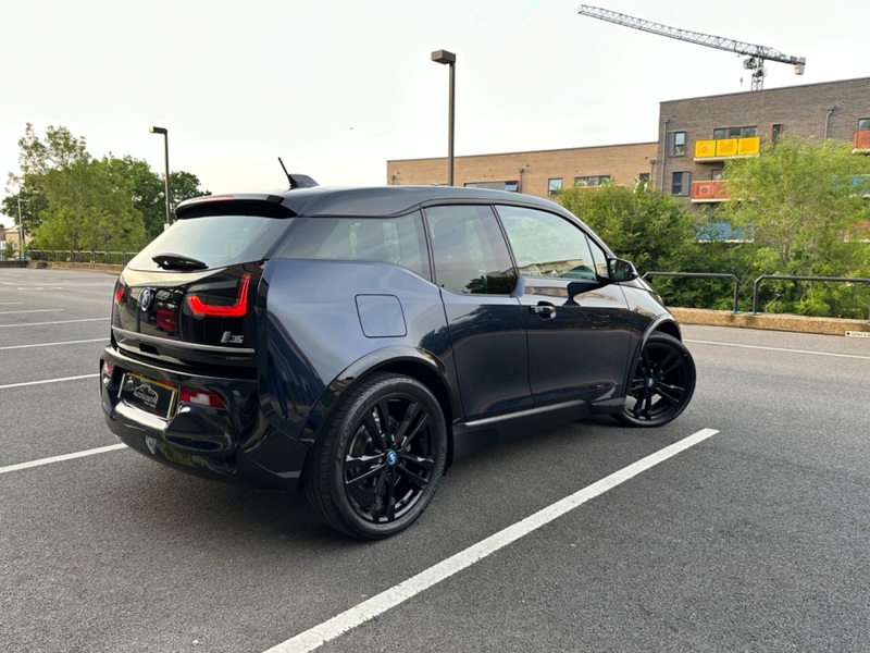 BMW I3