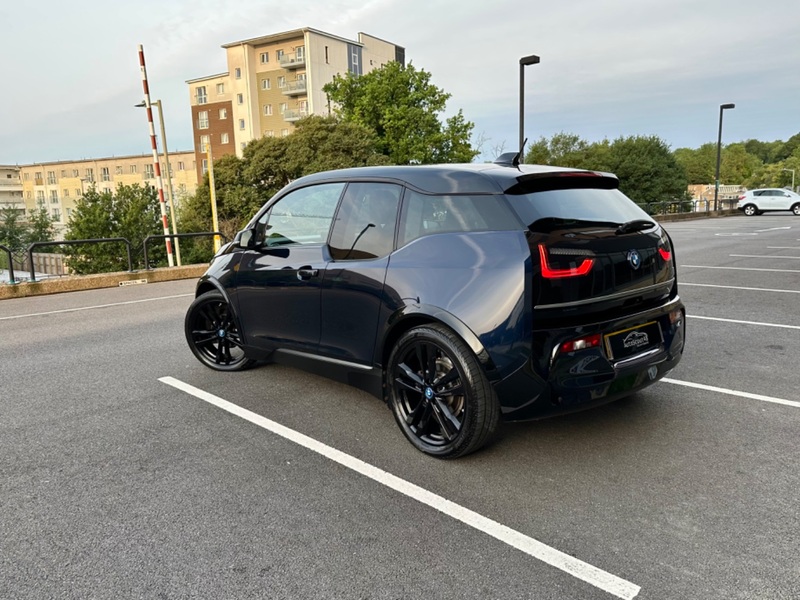 BMW I3