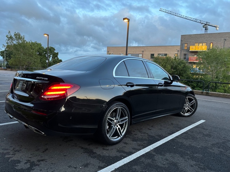 MERCEDES-BENZ E CLASS