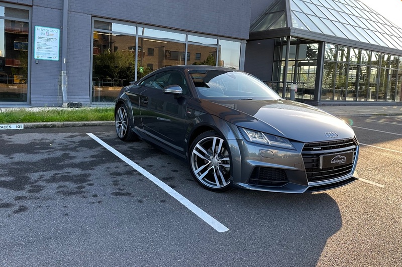 AUDI TT