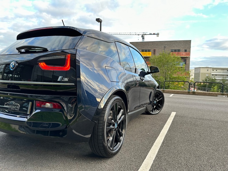 BMW I3