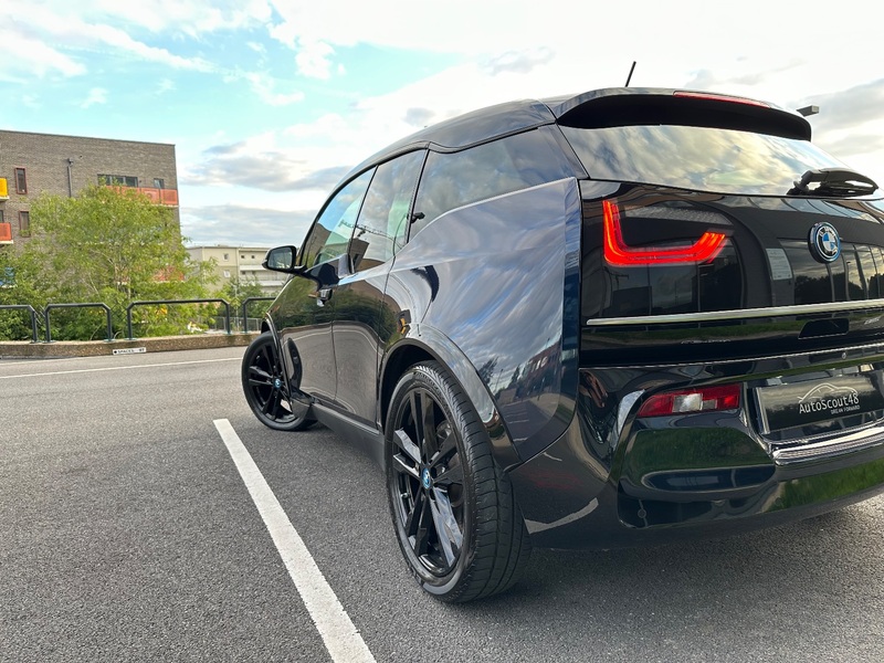 BMW I3