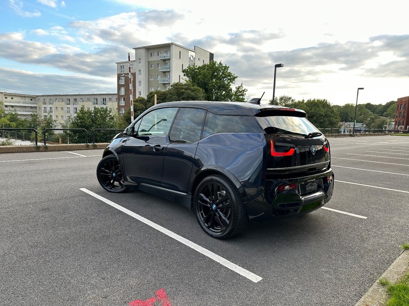 BMW I3