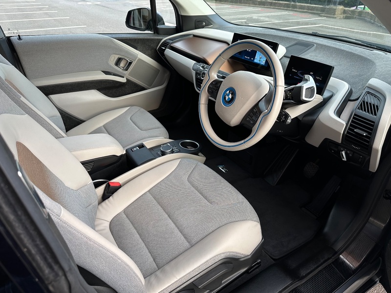 BMW I3