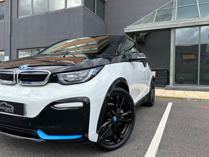 BMW I3