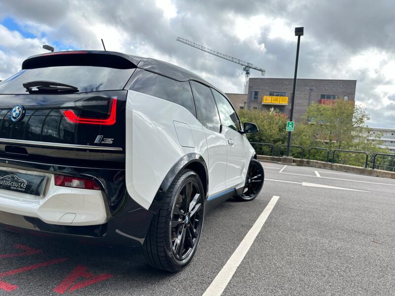 BMW I3