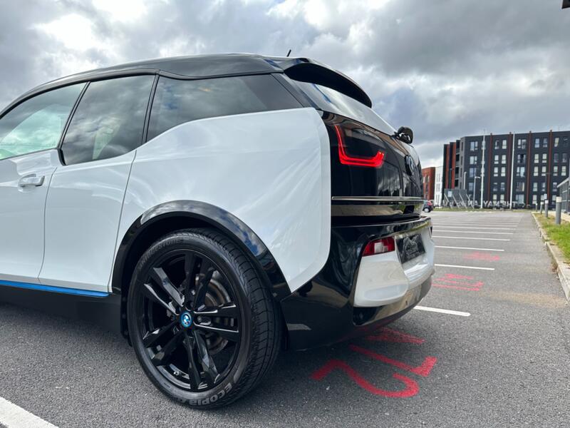 BMW I3