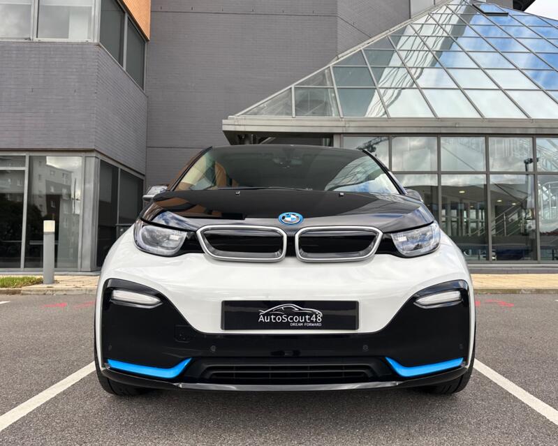 BMW I3